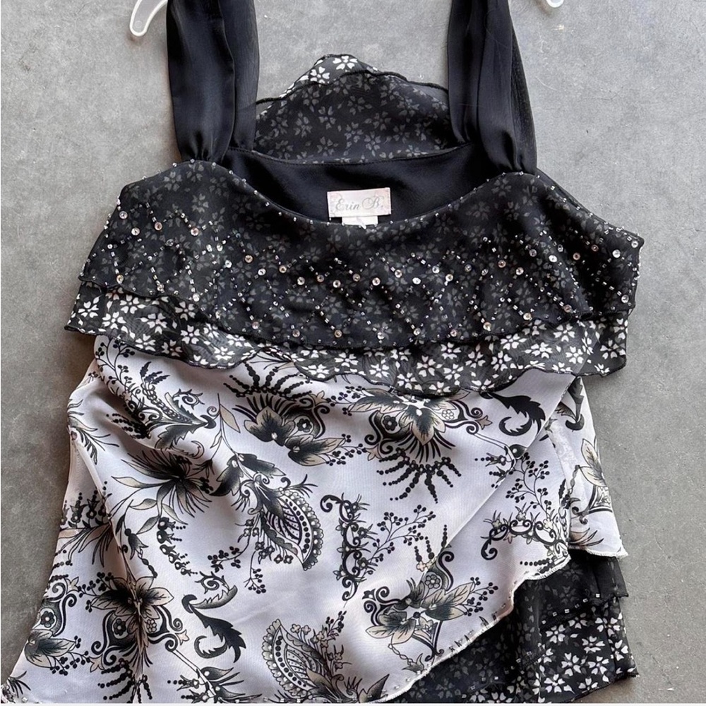 Y2K Black and White Sparkly top
